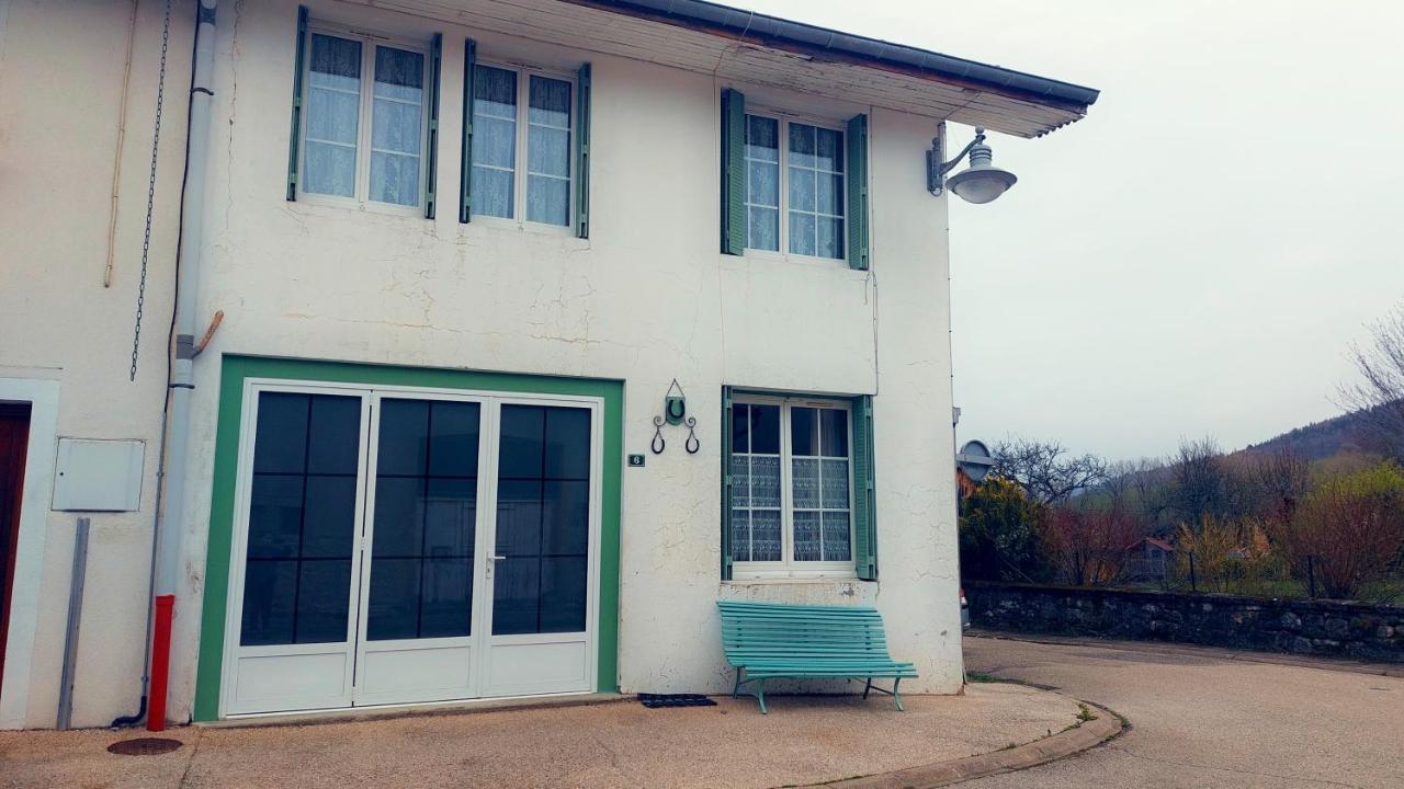 Maison Confortable Avec Vue Sur La Montagne A Charix Kültér fotó